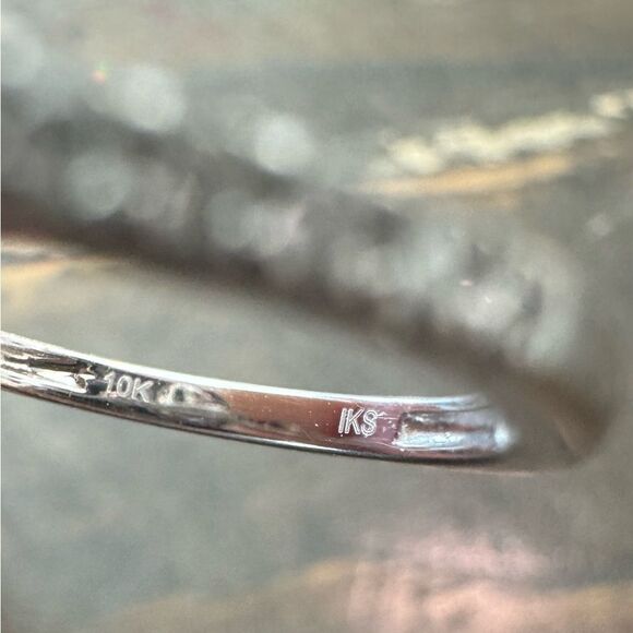 Zales teardrop shaped yellow diamond promise ring - Picture 6 of 6